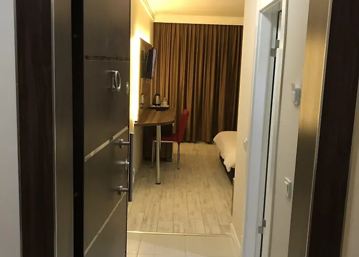 Ankara Atlantik 3*